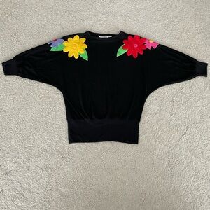 Vintage Black Floral Appliqué 3/4 Sleeve Sweatshirt